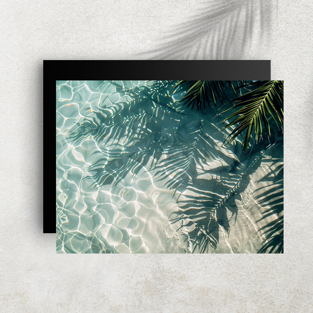 Palm Reflections – Affiche Mer & Ombres de Palmier